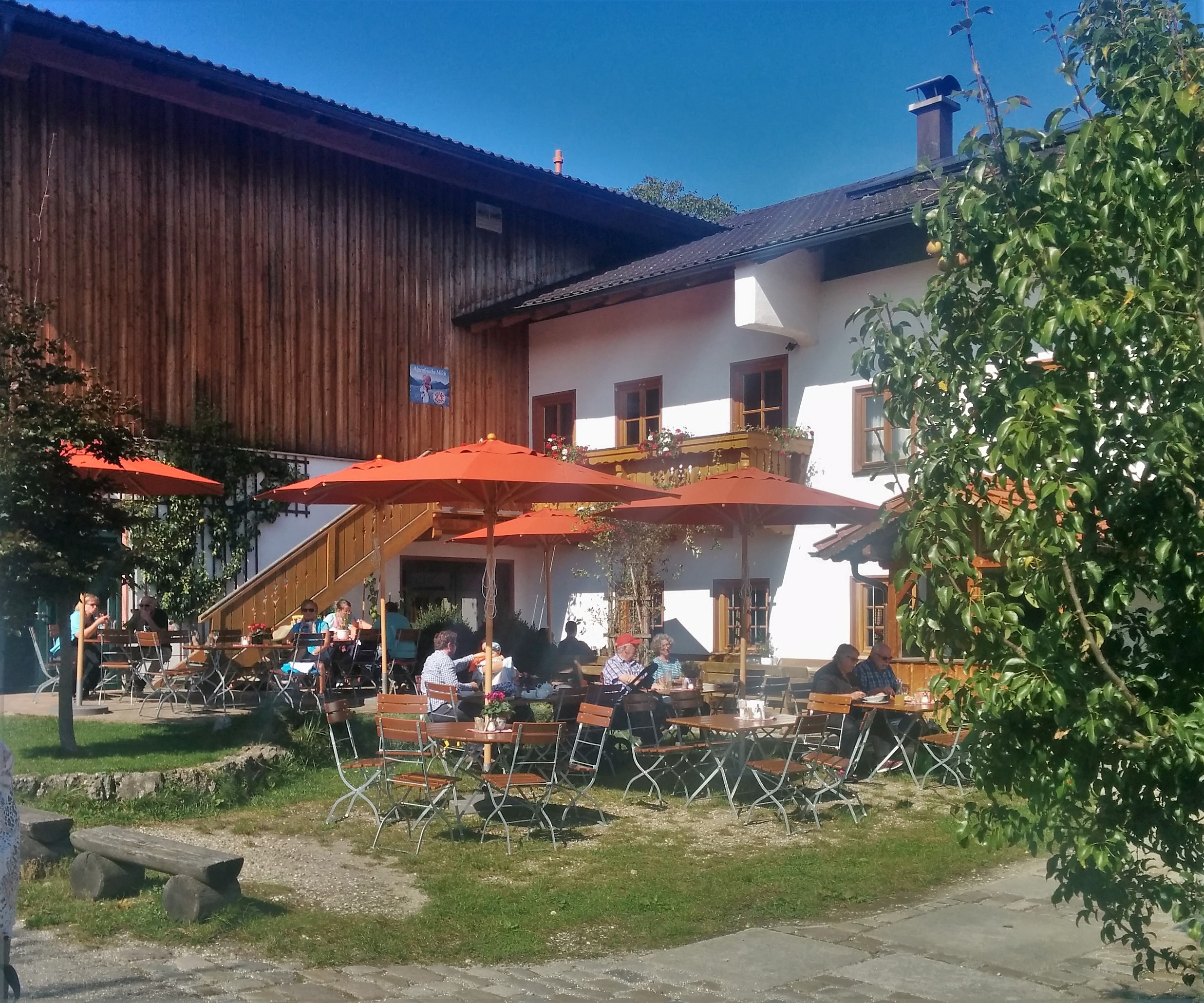 lienzinger_biergarten.jpg